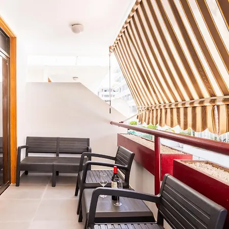 Home2book Americas Flat, Pool & Terrace 阿罗纳